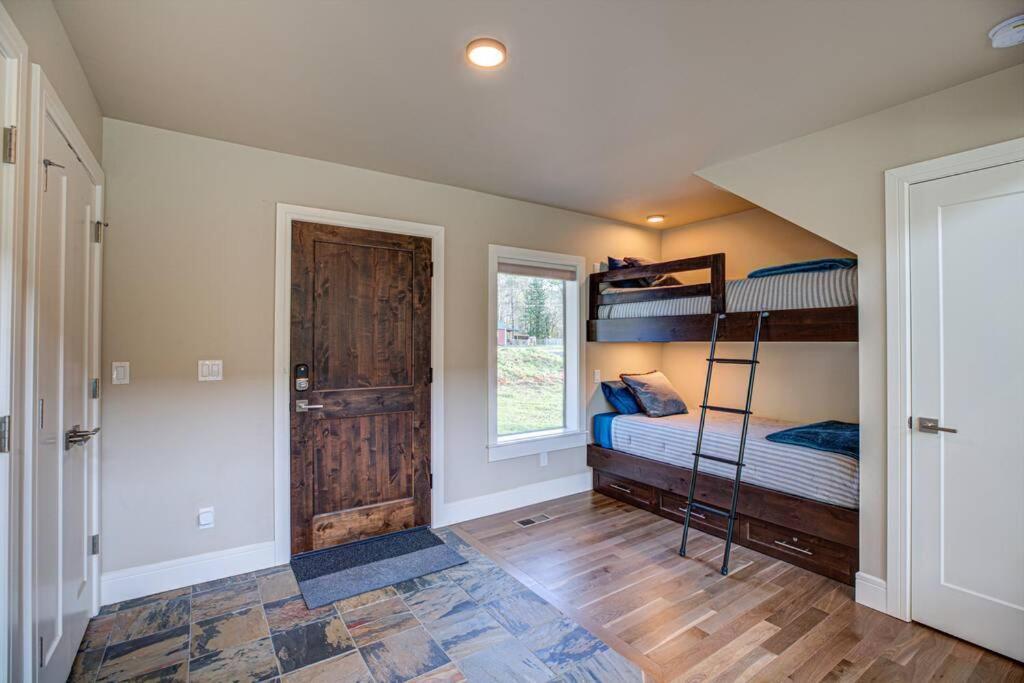 Newly Built Modern Chalet Duplex - 2 Mount Hood Village Εξωτερικό φωτογραφία